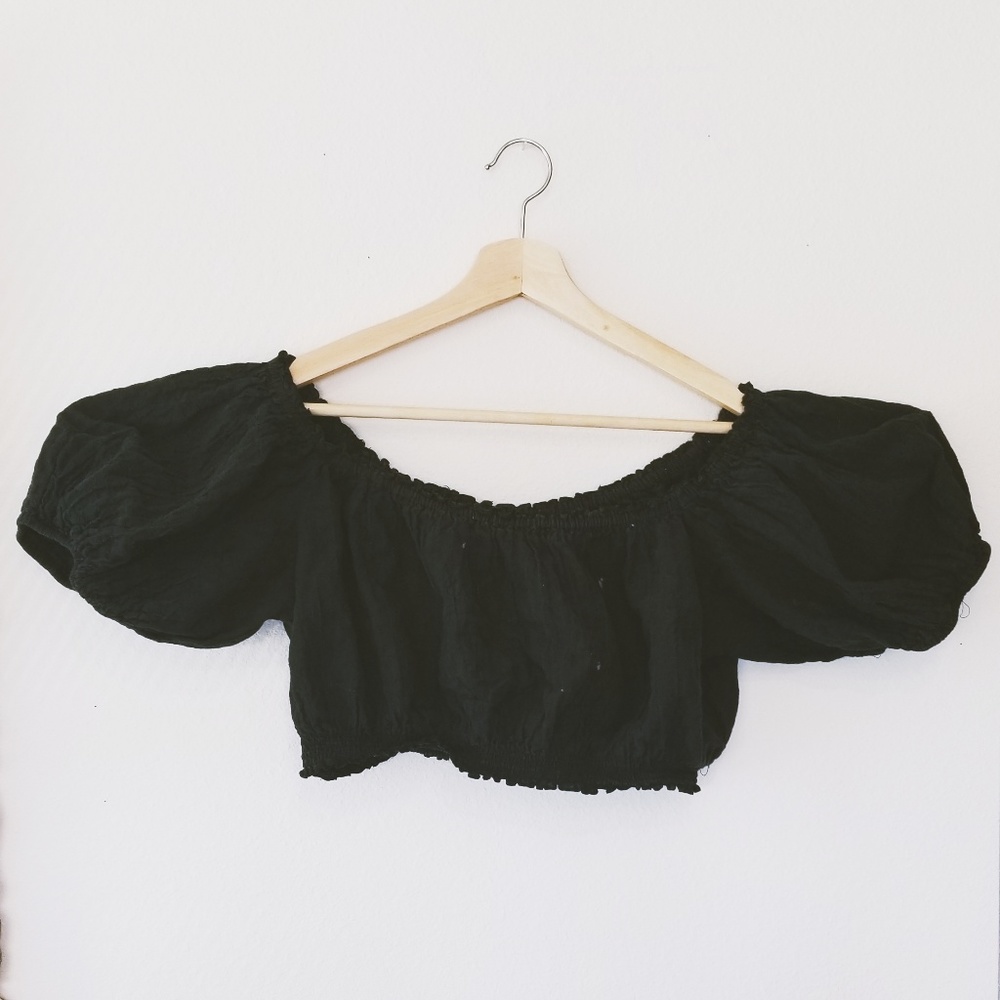 Kimchi Blue Bee Bee Off-The-Shoulder Blouse